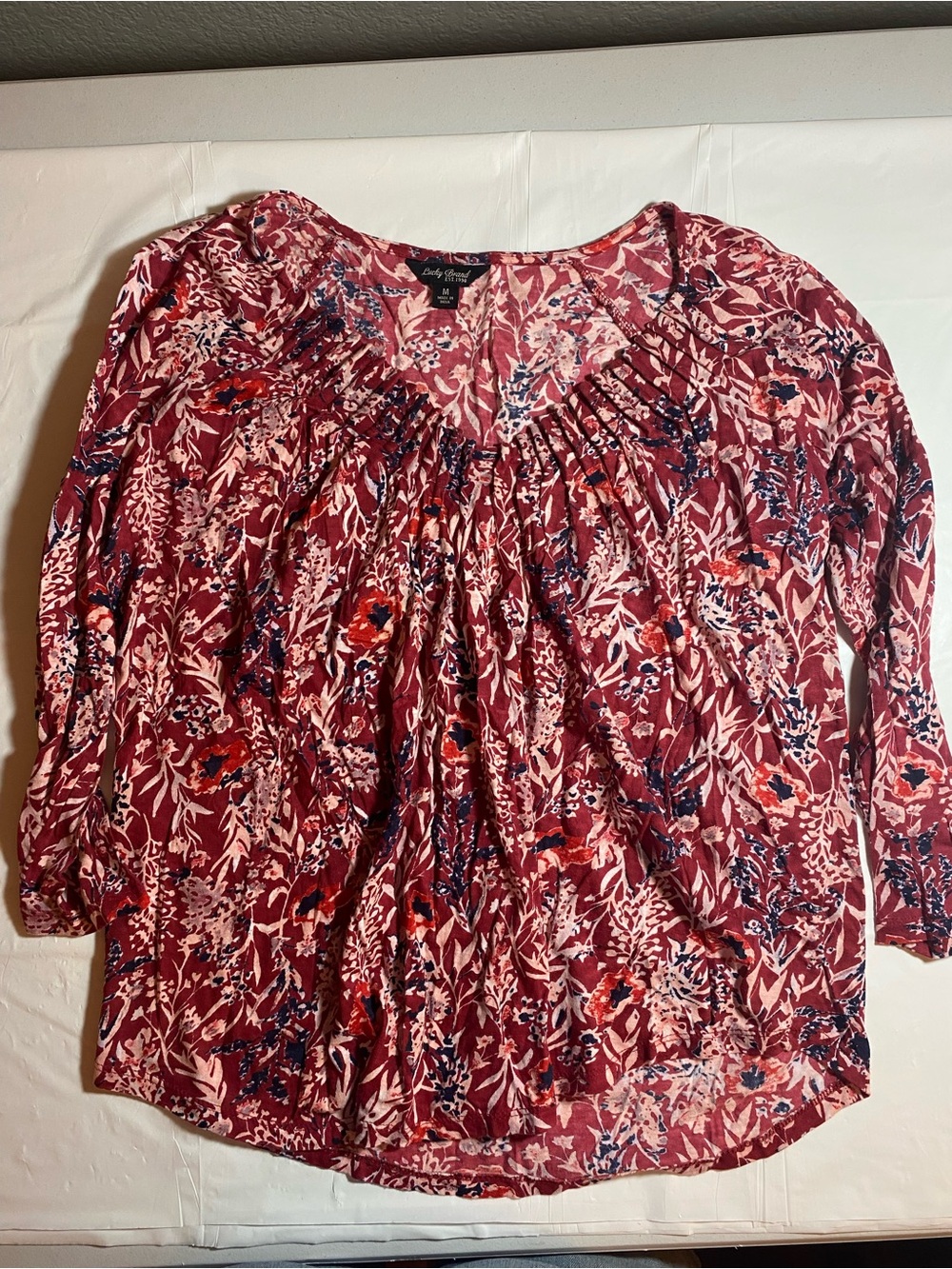 Lucky Brand Crimson Red Floral Pleated Scoop Neck Boho Knit Blouse Size M